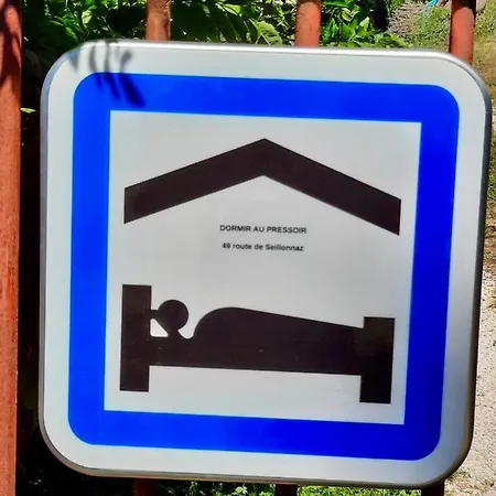 Au Pressoir Hotel Montagnieu (Ain)